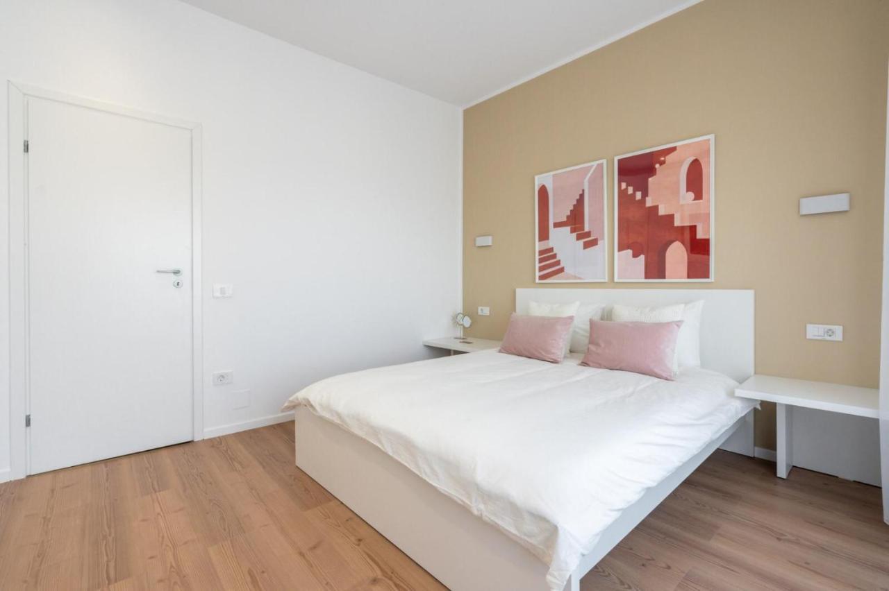 Fabulous Apartament With View In Calea Victoriei Bucarest Extérieur photo